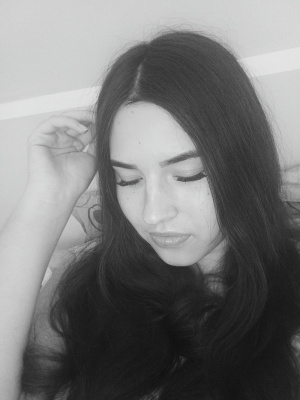 hair, skin, selfie, smile, monochrome