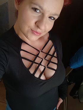 Foto pengguna sandra021998 (Perempuan), Fordon