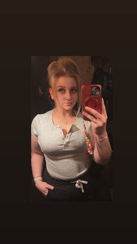 Фото користувача sosenka1777 (Жінка), Konin