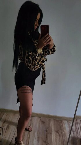 Photos CzarnawydziaranaXx (Woman), Kraków