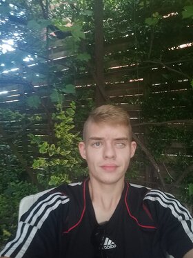 Foto pengguna OczkoBLM (Laki-laki), Błądzin