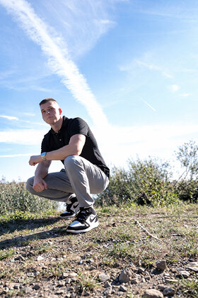 Najładniejsze zdjęcie użytkownika skradnijsercee - Młody mężczyzna w plenerze przy słońcu