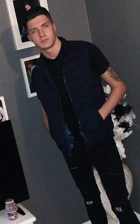 Фотография пользователя Adrianek899 (Мужчина), Warszawa