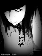 Foto pengguna BloodyPrincessx3