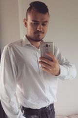 Foto pengguna Apegzz