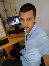 Foto pengguna HousinS