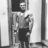 Foto pengguna Poplas97