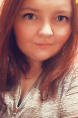 Foto pengguna Karolciaa23