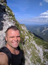 Foto pengguna Krissy