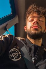 Foto pengguna OussamaSa