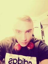 Foto pengguna Buzka31