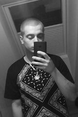 Foto pengguna Raaaaaaa