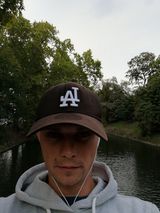 Foto pengguna JolJol