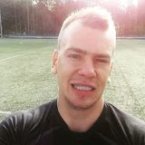 Foto pengguna playboyek692