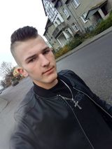 Foto pengguna Majkel0