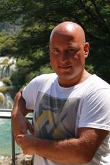 Foto pengguna piotrekzychhgmai