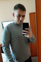 Foto pengguna adrian93ck