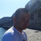 Foto pengguna Qlatro