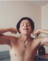 Foto pengguna Andreyka77