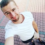 Foto pengguna Mirrr001