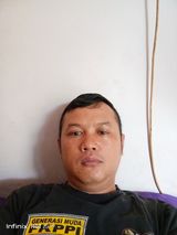 Foto pengguna tongeretbriker102