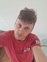 Foto pengguna Adrian31111