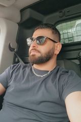 Foto pengguna saro