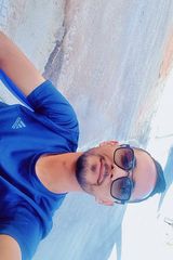 Foto pengguna tixoyacine97