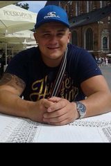 Foto utilizatorului r8gg8jbznm