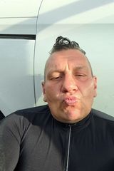 Foto pengguna KARLOS1978