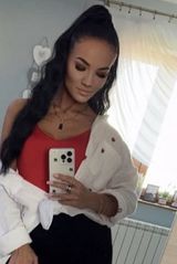 Foto pengguna BlackhairCrazyGirl