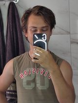 Foto pengguna Lestorn845