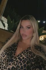 Foto pengguna marilyjohnson27
