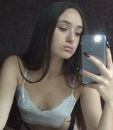 Foto pengguna Alciiaakx