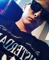 Foto pengguna Daniellek6