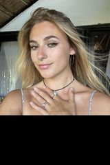 Foto pengguna aleksanddta678yy