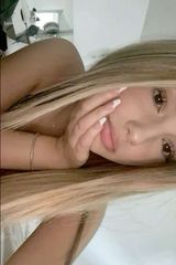 Foto pengguna karolina210707