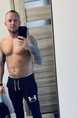 Foto pengguna Adik35