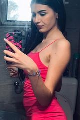 Foto pengguna wiktoriakarabon22