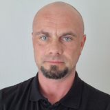 Foto pengguna AdrianHamernik