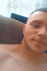 Foto pengguna Krystia20