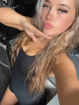 Foto pengguna majaurbanska072