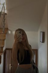 Foto pengguna Juliaa1276