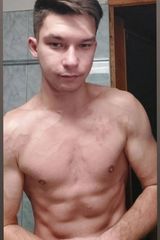 Foto pengguna Fajnyon256