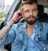 Foto pengguna Luckyguy69