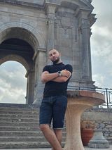 Foto pengguna Adrian25T