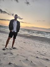 Foto pengguna Karolj0921