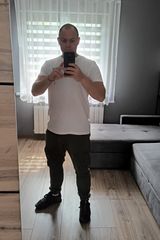 Foto pengguna Ari33