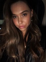 Foto pengguna Hania6343