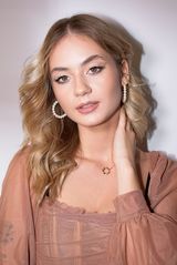 Foto pengguna Kornelcciaa